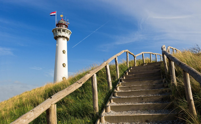 Обои картинки фото природа, маяки, небо, лесница, башня