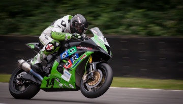 Картинка howie mainwaring спорт мотоспорт трек гонщик байк шлем экипировка