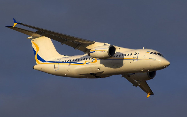 Обои картинки фото авиация, пассажирские, самолёты, турбина