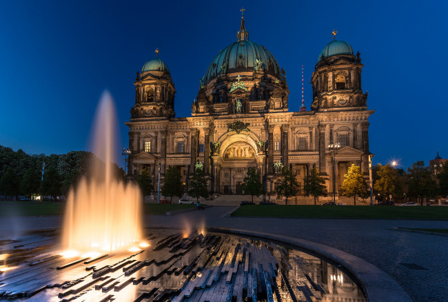 Обои картинки фото postkarte aus berlin, города, берлин , германия, площадь, фонтан, дворец