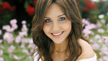 Картинка девушки amanda+bynes улыбка лицо актриса бусы аманда байнс