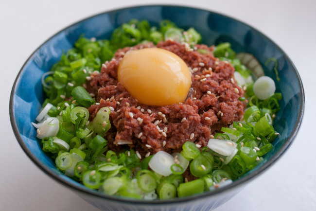 Обои картинки фото еда, салаты,  закуски, салат, желток