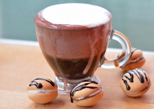 Обои картинки фото еда, напитки,  коктейль, пирожные, коктейль