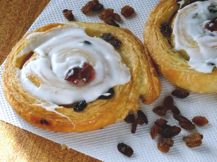 Картинка еда хлеб +выпечка изюм выпечка сдоба булочка