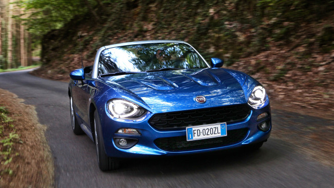 Обои картинки фото fiat 124 spider blue 2017, автомобили, fiat, синий, 2017, blue, spider, 124