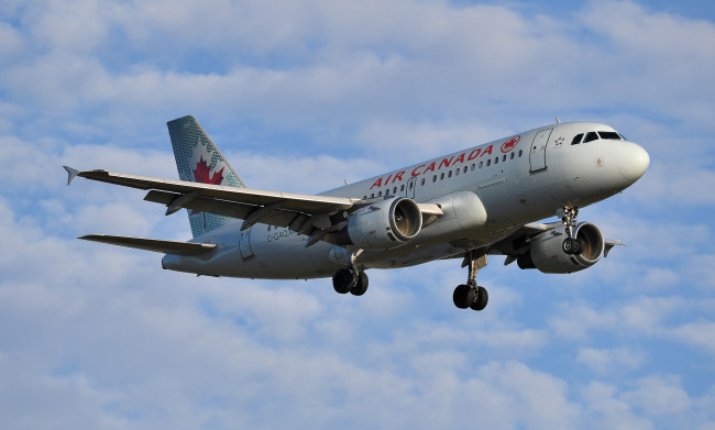 Обои картинки фото авиация, пассажирские самолёты, авиалайнер