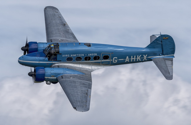 Обои картинки фото авиация, пассажирские самолёты, авиалайнер