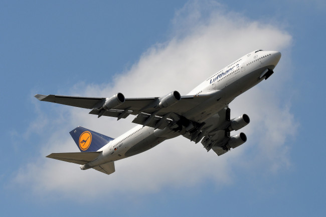 Обои картинки фото авиация, пассажирские самолёты, авиалайнер