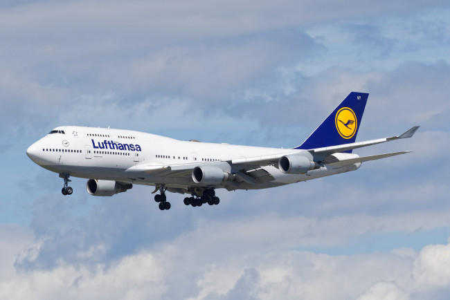 Обои картинки фото авиация, пассажирские самолёты, авиалайнер