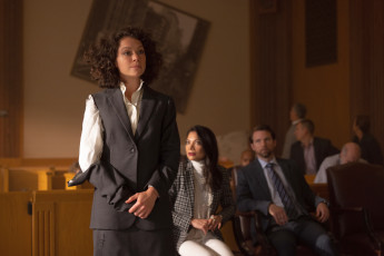 Картинка she-hulk +attorney+at+law+ +сериал+2022+ кино+фильмы +attorney+at+law женщина халк адвокат сериал фантастика боевик драма комедия tatiana maslany татьяна маслани jennifer walters