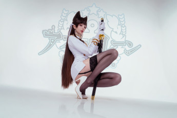 Картинка alin+ma+ xenon девушки девушка женщина брюнетка темноволосая сексуальная модель звезда позирует разная обувь верхняя стильная одежда нижнее эротическое бельё трусы лифчик колготки чулки аксессуары макияж и множество элементов на фотографии