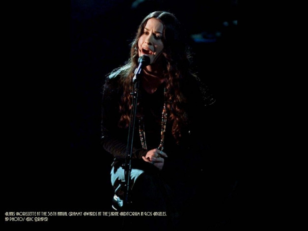 Обои картинки фото музыка, alanis, morissette