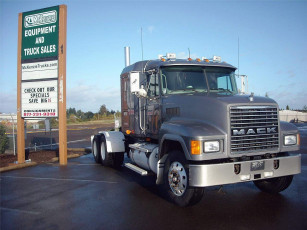 Картинка автомобили mack