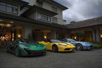 Картинка mclaren+p1 +ferrari+458+speciale +and+ferrari+california автомобили выставки+и+уличные+фото спорткар