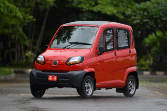 обоя bajaj qute qcar re60 2016, автомобили, -unsort, qute, bajaj, красный, 2016, re60, qcar