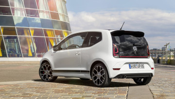 обоя volkswagen up gti 2018, автомобили, volkswagen, белый, 2018, gti, up