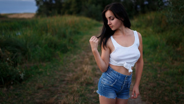 Картинка девушки -+брюнетки +шатенки юля