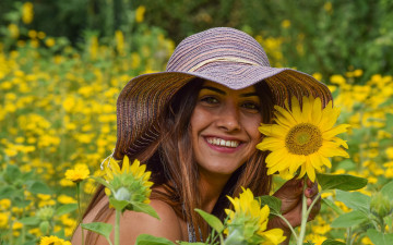 Картинка девушки -+лица +портреты шляпа улыбка подсолнухи