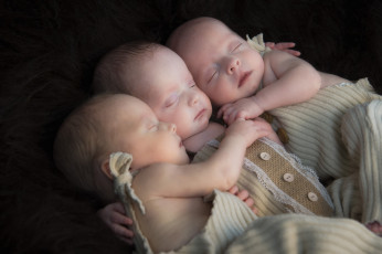 Картинка разное дети младенцы тройняшки