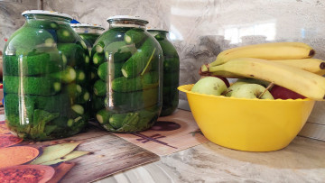 Картинка еда натюрморт огурцы