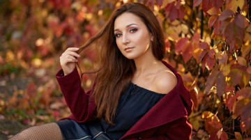 Картинка красивая+девушка девушки -+брюнетки +шатенки девушка женщина шатенка темноволосая сексуальная модель звезда позирует разная обувь верхняя стильная одежда нижнее эротическое бельё трусы лифчик колготки чулки аксессуары макияж и множество элементов на фотографии