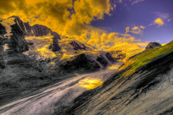 Картинка природа горы облака тропа ущелье