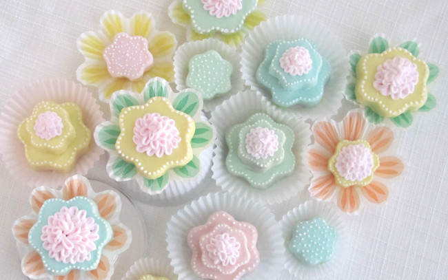 Обои картинки фото еда, пирожные, кексы, печенье