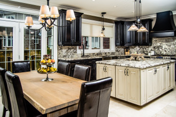 Картинка интерьер кухня мебель стол