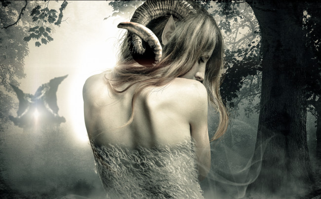 Обои картинки фото фэнтези, существа, шерсть, рога