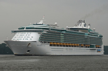 Картинка корабли лайнеры лайнер круиз