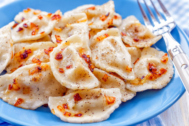 Обои картинки фото еда, пельмени,  манты,  вареники