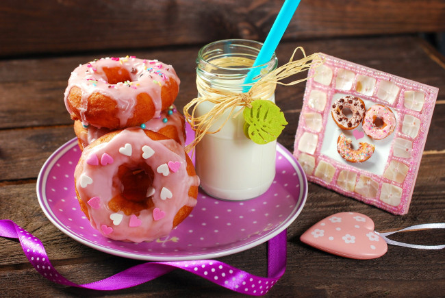 Обои картинки фото еда, хлеб,  выпечка, пончики