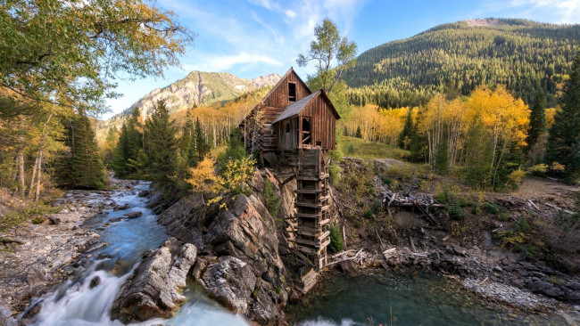 Обои картинки фото разное, мельницы, река, горы, мельница, старая