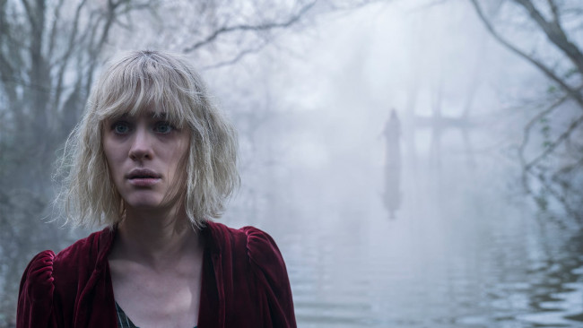 Обои картинки фото the turning , 2020, кино фильмы, -unknown , другое, маккензи, дэвис, няня, ужасы, детектив