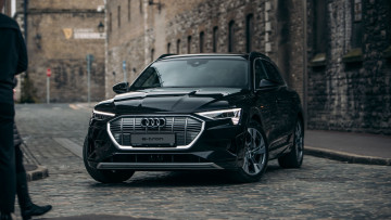 Картинка автомобили audi e-tron