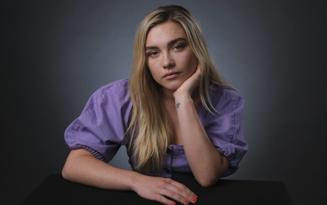 Обои картинки фото девушки, florence pugh, блондинка, платье