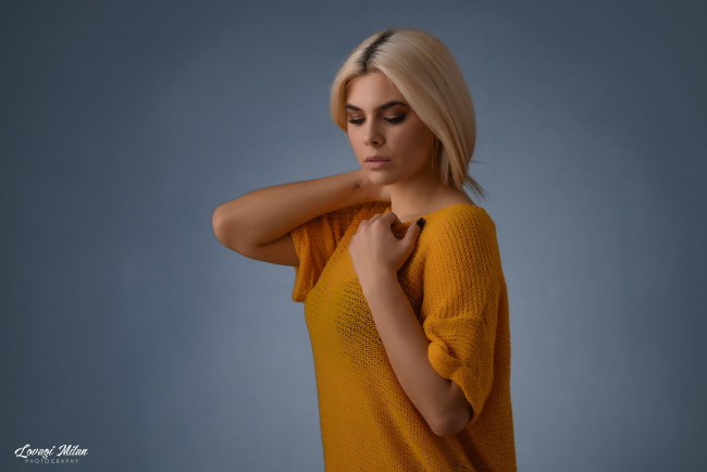 Обои картинки фото девушка - girl, девушки, - лица,  портреты, девушка, блондинка, сексуальная, милая, модель, красивая, супер, сладкая, лапочка, симпатичная, классная, нежная, идеальная, няша, яркая, игривая, великолепная, обаятельная, жгучая, спокойная, удивительная