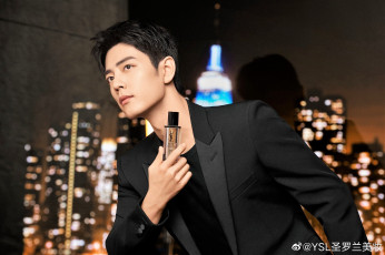 Картинка мужчины xiao+zhan актер пиджак духи флакон город огни