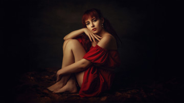 Картинка девушки -+рыжеволосые+и+разноцветные рыжая на полу красное платье