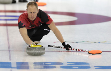 Картинка спорт другое олимпиада кёрлингист кёрлинг бросок лёд спортсмен сочи камень канадец скольжение