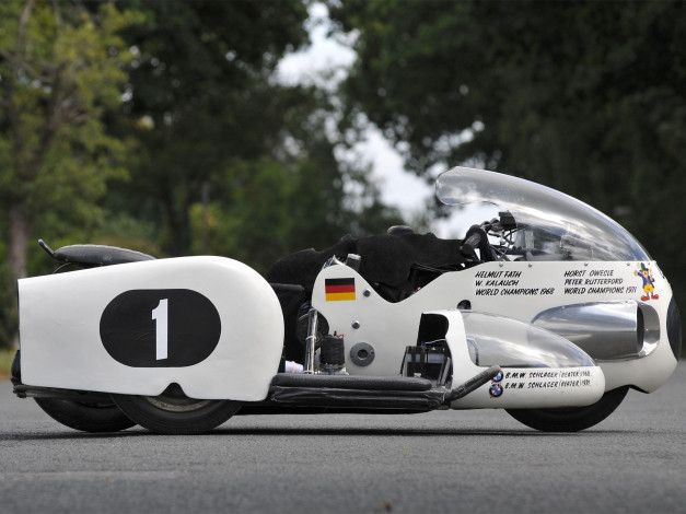 Обои картинки фото мотоциклы, трёхколёсные мотоциклы, xxx