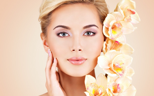 Обои картинки фото девушки, -unsort , лица,  портреты, цветы, губы, глаза, лицо