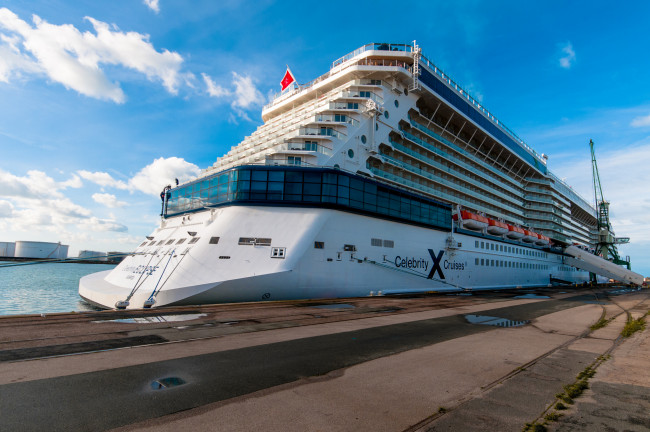 Обои картинки фото celebrity eclipse, корабли, лайнеры, лайнер, круизный