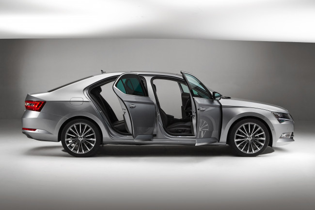 Обои картинки фото автомобили, skoda, 2015г, серый, superb