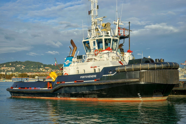 Обои картинки фото корабли, баркасы ,  буксиры, судно, буксирное