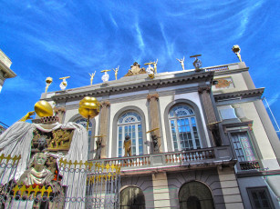 Картинка фигейрос города -+исторические +архитектурные+памятники здание скульптура испания