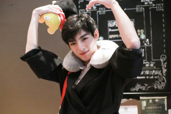 Картинка мужчины wang+hao+xuan ван хаосюань wang hao xuan