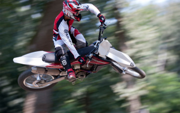 Картинка спорт мотокросс husqvarna
