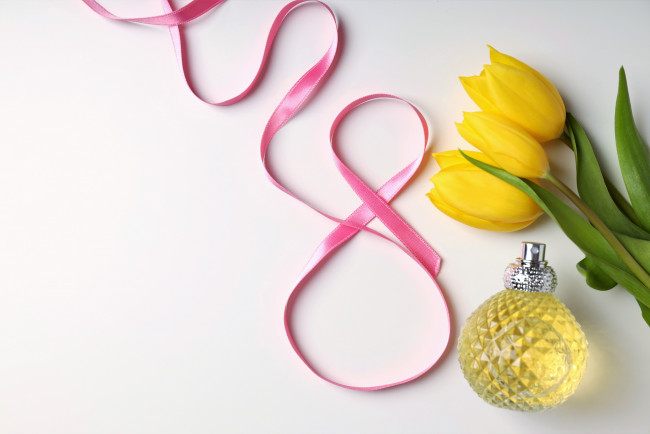 Обои картинки фото праздничные, международный женский день - 8 марта, лента, тюльпаны, духи