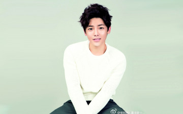 Картинка мужчины hou+ming+hao актер свитер